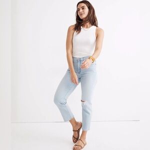 Madewell Mid-Rise Classic Straight Jeans in Wellingford Wash: Knee-Rip Edition